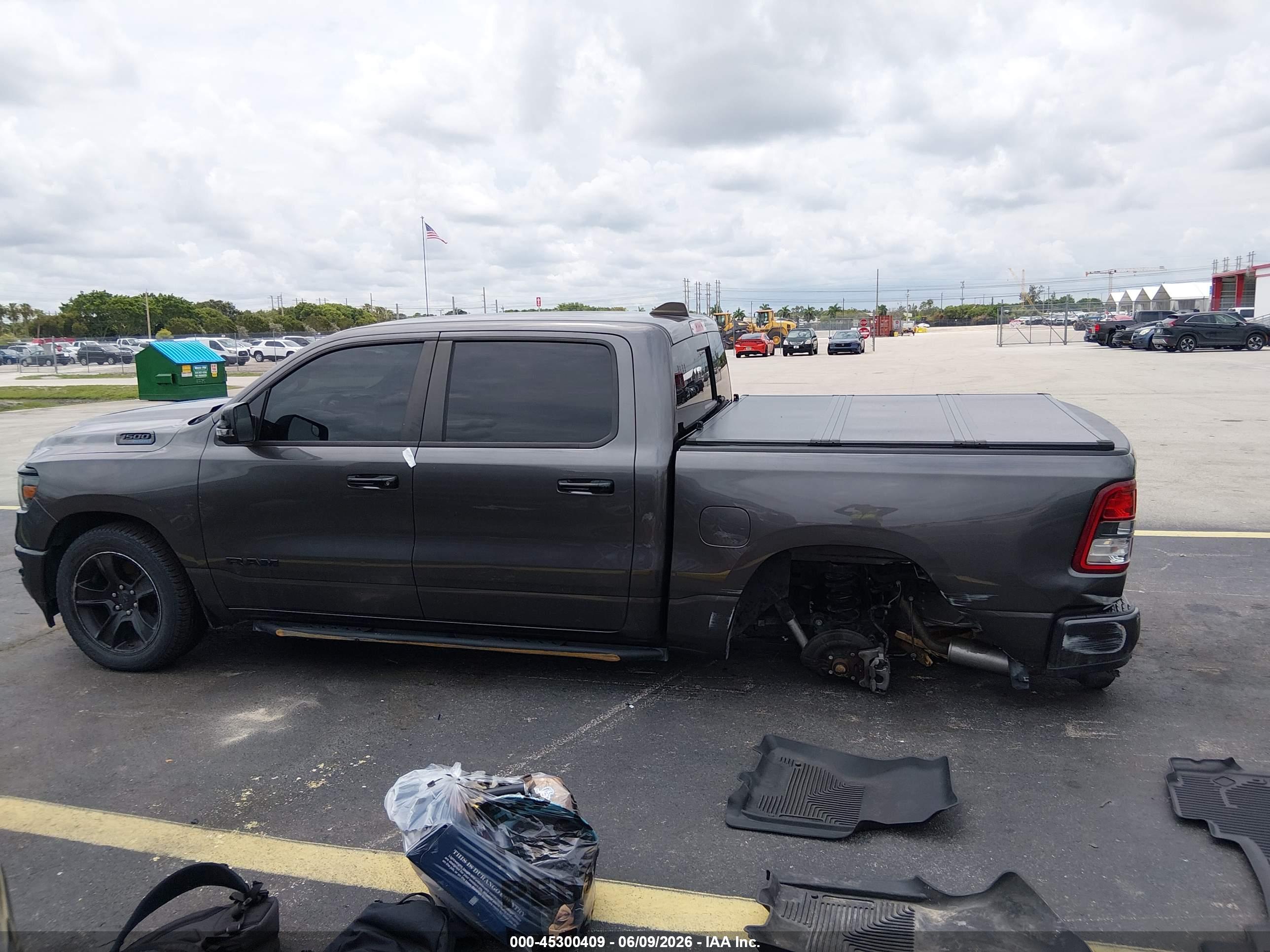 2024 RAM 1500 BIG HORN  4X2 5'7 BOX