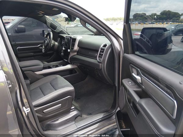 2024 RAM 1500 BIG HORN  4X2 5'7 BOX