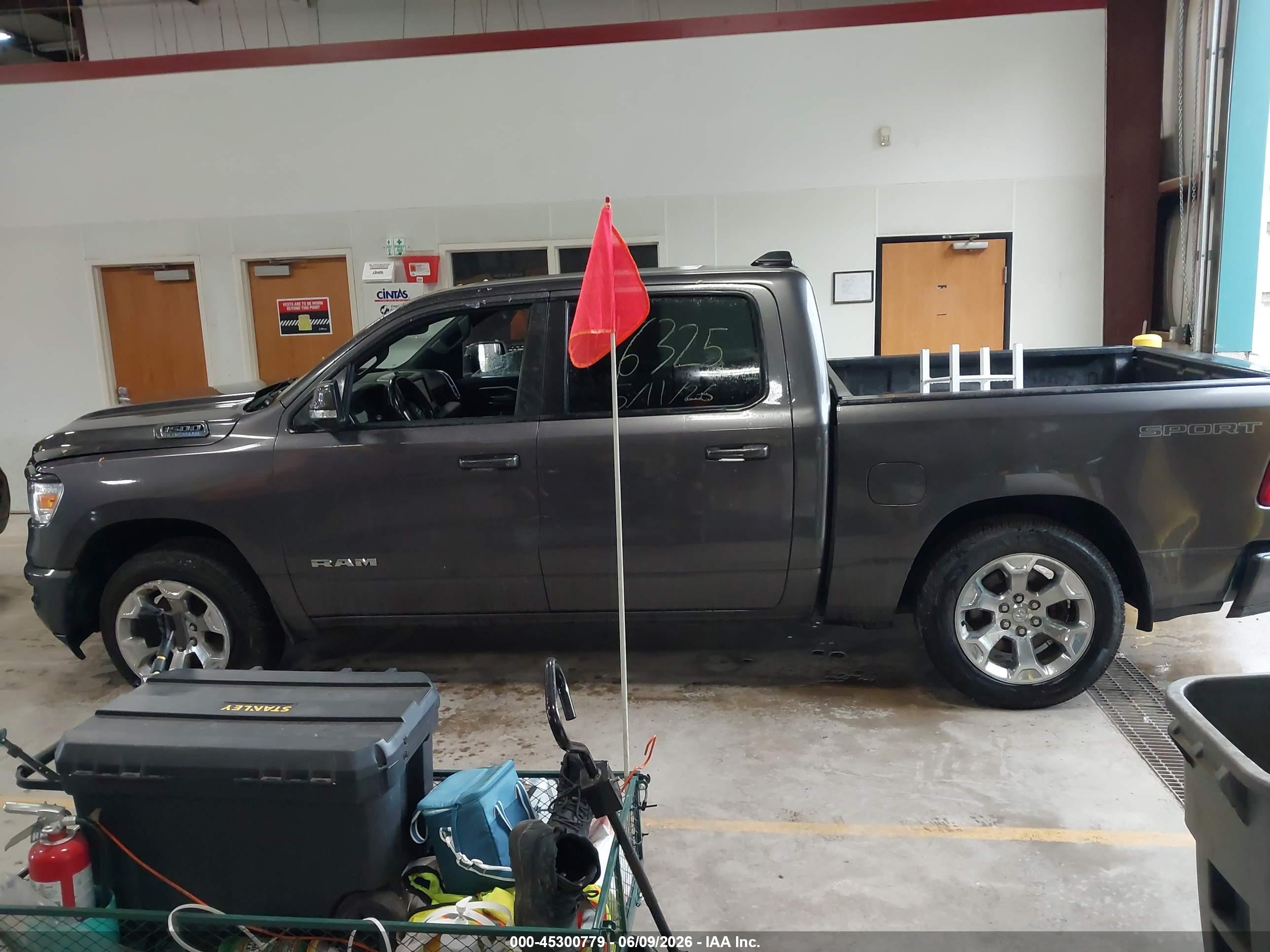 2021 RAM 1500 BIG HORN  4X4 5'7 BOX