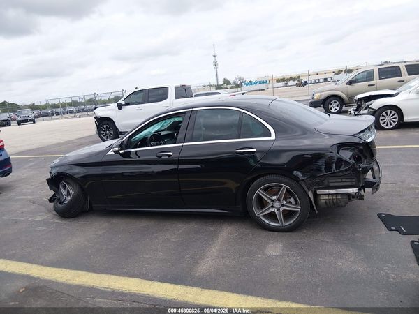 2015 MERCEDES-BENZ C 300 SPORT