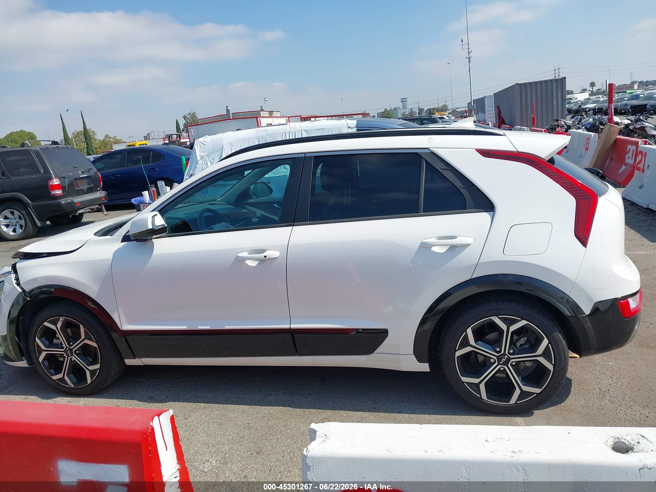 2024 KIA NIRO EX TOURING