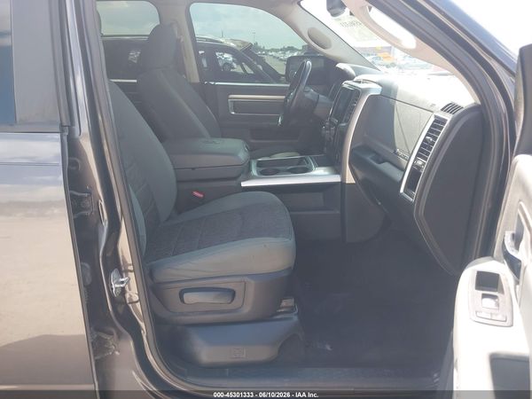 2016 RAM 1500 SLT