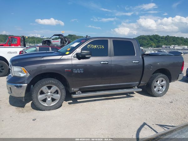 2016 RAM 1500 SLT