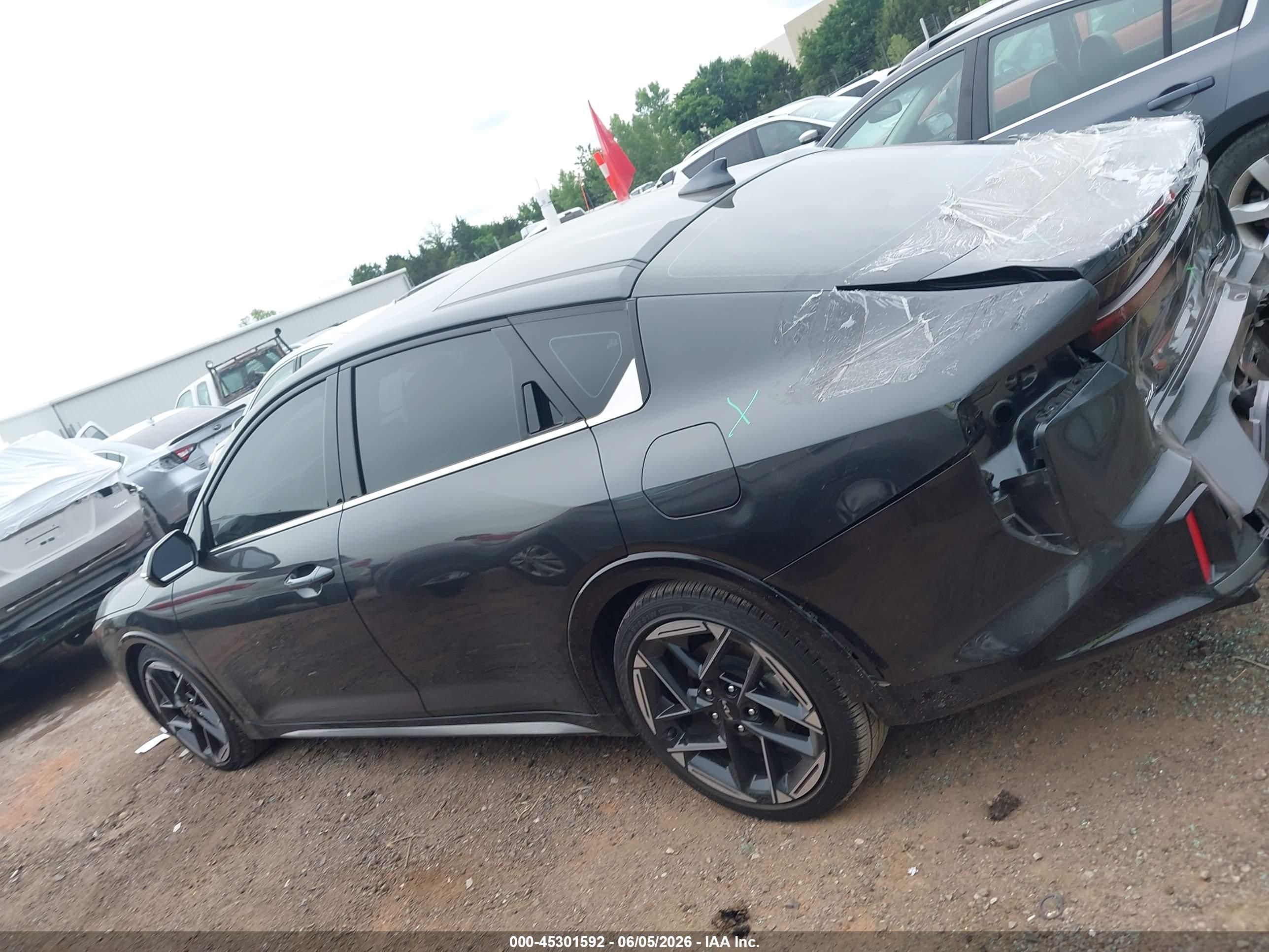 2025 KIA K4 GT-LINE