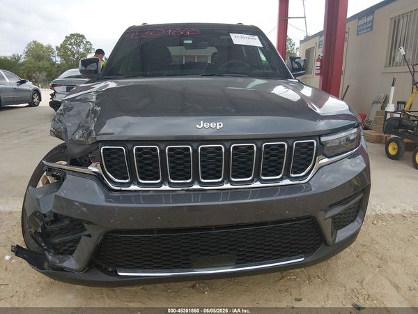 2025 JEEP GRAND CHEROKEE LAREDO X 4X4