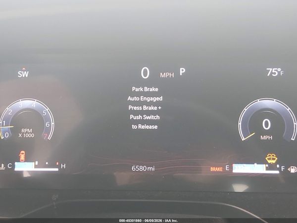 2025 JEEP GRAND CHEROKEE LAREDO X 4X4