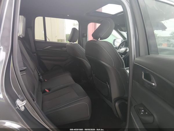2025 JEEP GRAND CHEROKEE LAREDO X 4X4