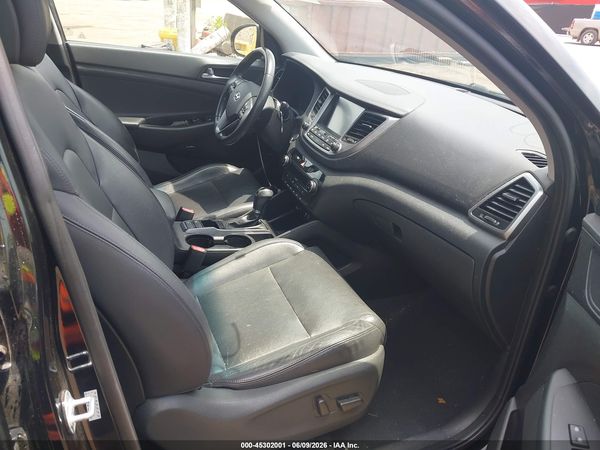 2017 HYUNDAI TUCSON SE PLUS