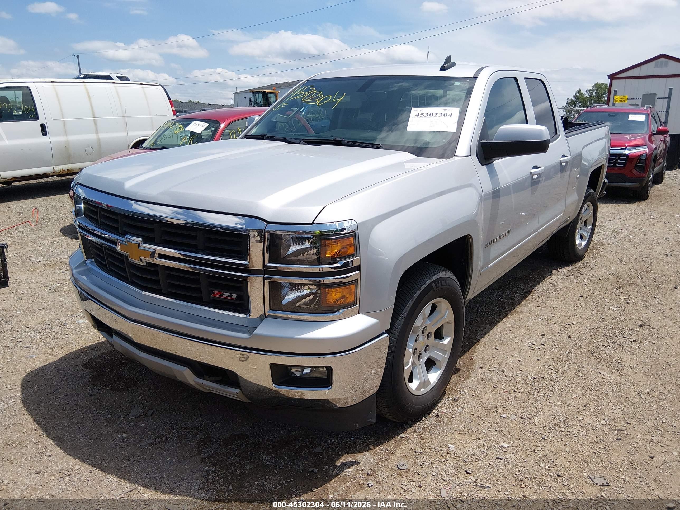 2015 CHEVROLET SILVERADO 1500 2LT — I2