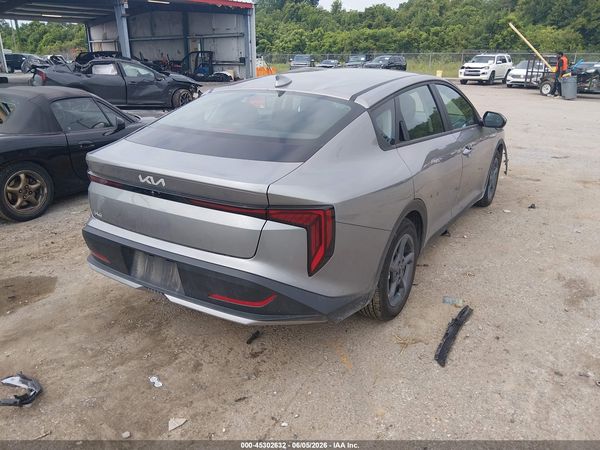 2025 KIA K4 LXS