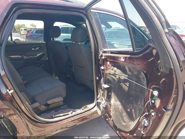 2023 CHEVROLET TRAVERSE FWD LT CLOTH — I8