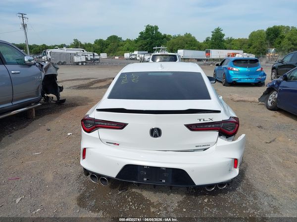 2022 ACURA TLX