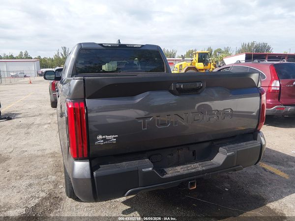 2024 TOYOTA TUNDRA SR5