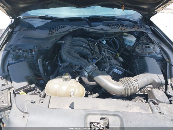 2017 FORD MUSTANG V6