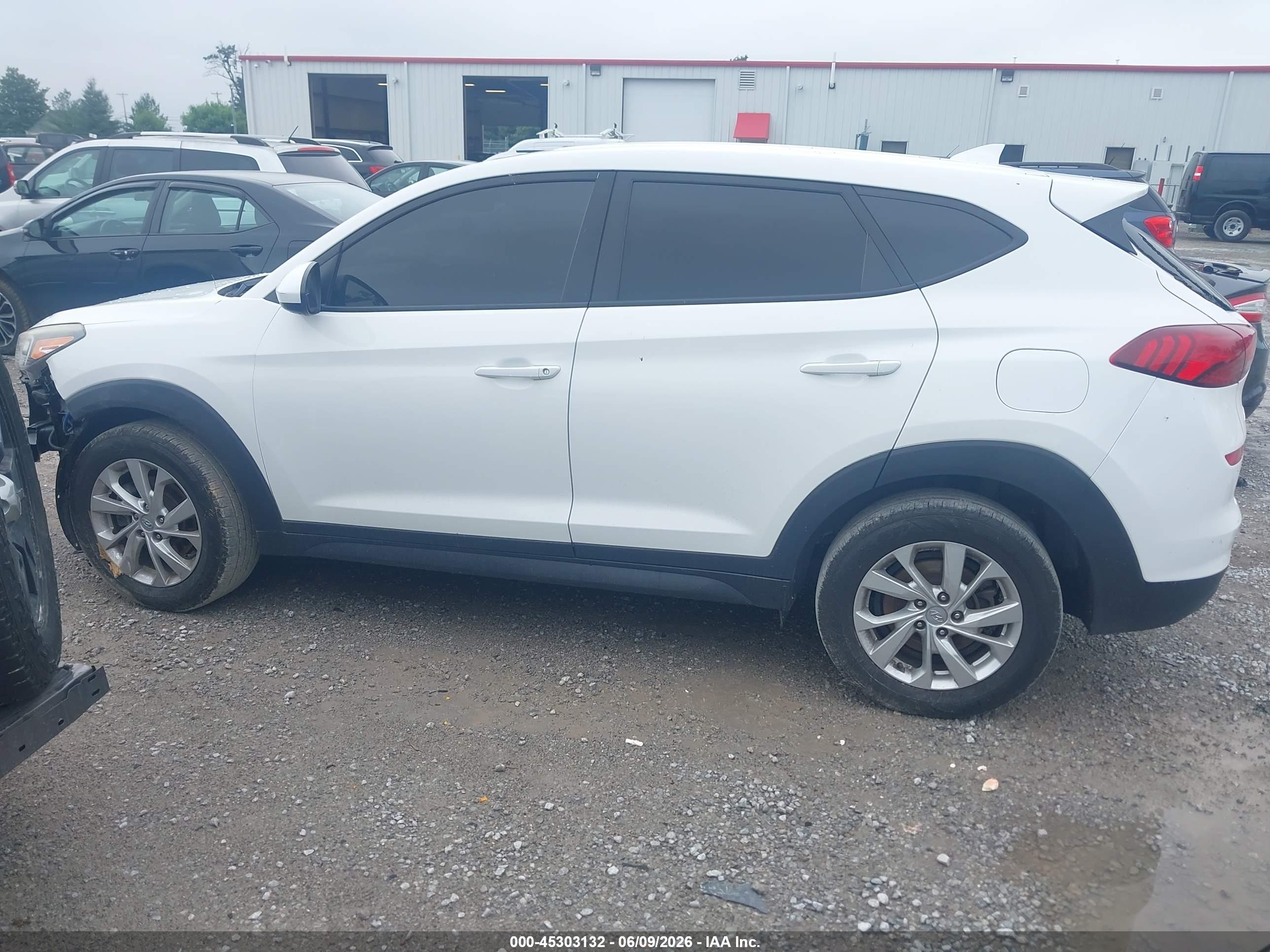 2019 HYUNDAI TUCSON SE
