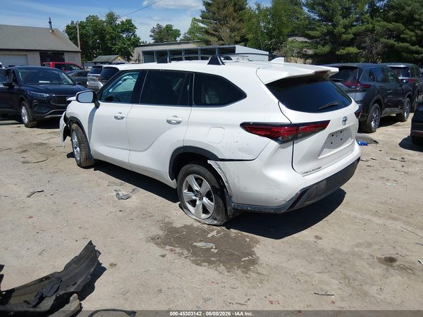 2021 TOYOTA HIGHLANDER LE