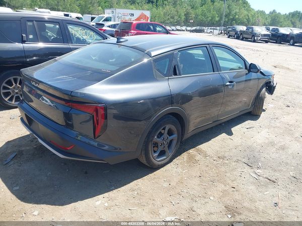 2025 KIA K4 LXS