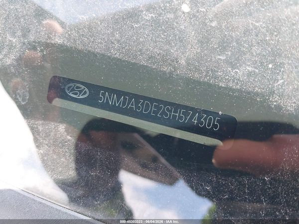 2025 HYUNDAI TUCSON SE