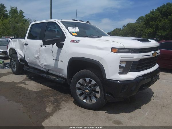 2024 CHEVROLET SILVERADO 2500HD 4WD  STANDARD BED CUSTOM — I1