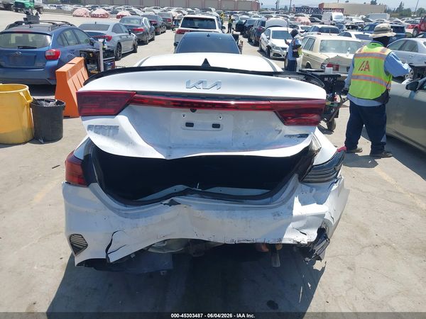 2024 KIA FORTE GT-LINE