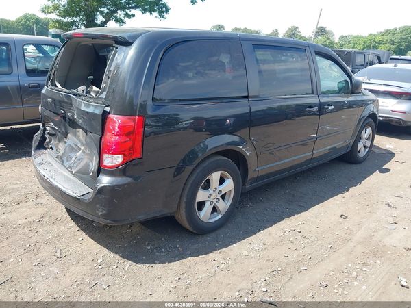 2013 DODGE GRAND CARAVAN SE — I4