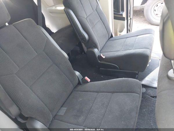 2013 DODGE GRAND CARAVAN SE — I8