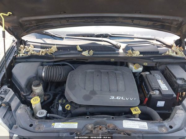 2013 DODGE GRAND CARAVAN SE — I10