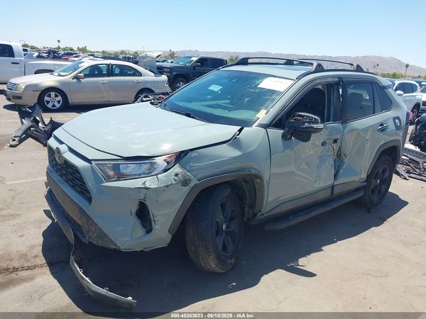 2021 TOYOTA RAV4 XLE