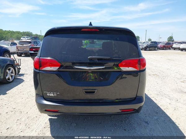 2017 CHRYSLER PACIFICA LX