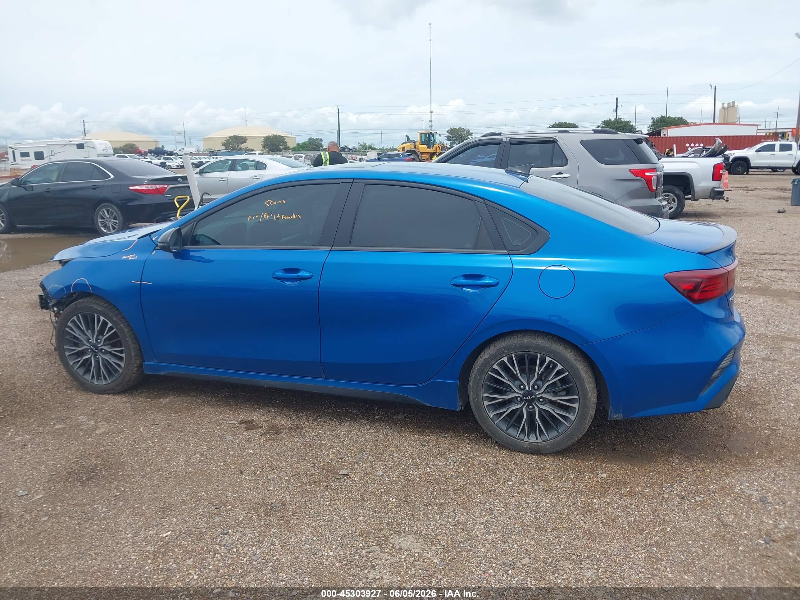 2024 KIA FORTE GT-LINE