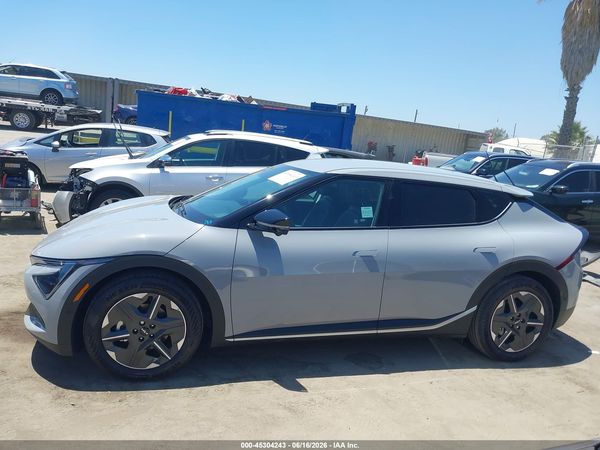 2025 KIA EV6