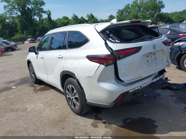 2024 TOYOTA HIGHLANDER XLE