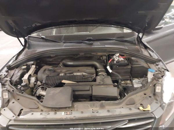2016 VOLVO XC60 T5 PLATINUM