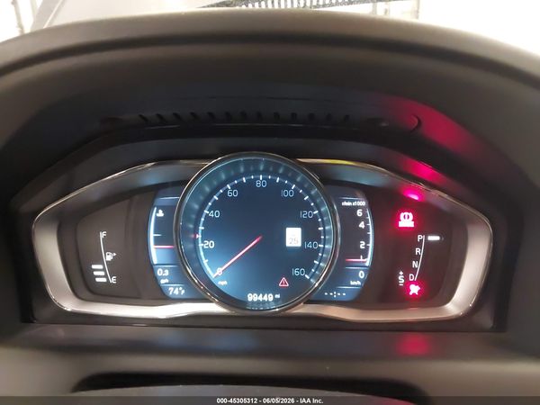 2016 VOLVO XC60 T5 PLATINUM