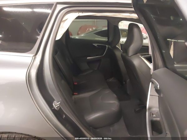 2016 VOLVO XC60 T5 PLATINUM