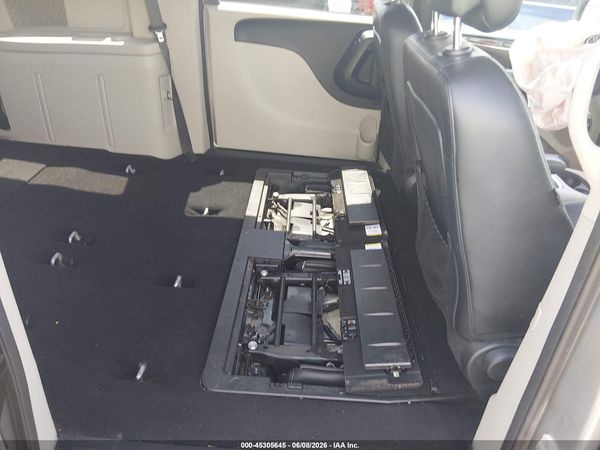 2020 DODGE GRAND CARAVAN SXT — I8