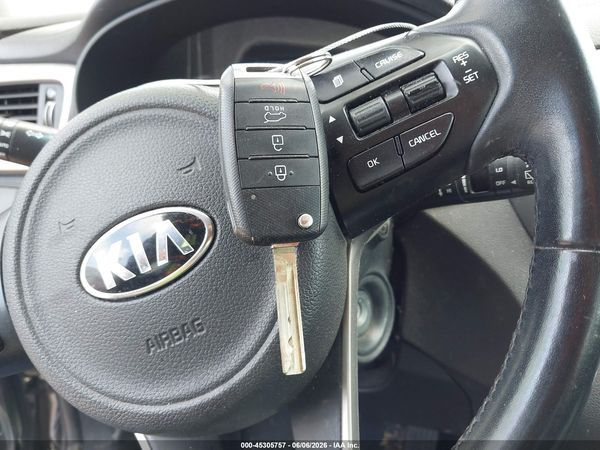 2017 KIA SORENTO 2.4L LX