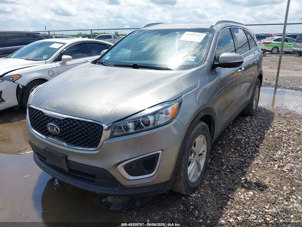 2017 KIA SORENTO 2.4L LX