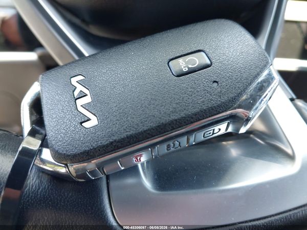 2024 KIA SPORTAGE X-PRO