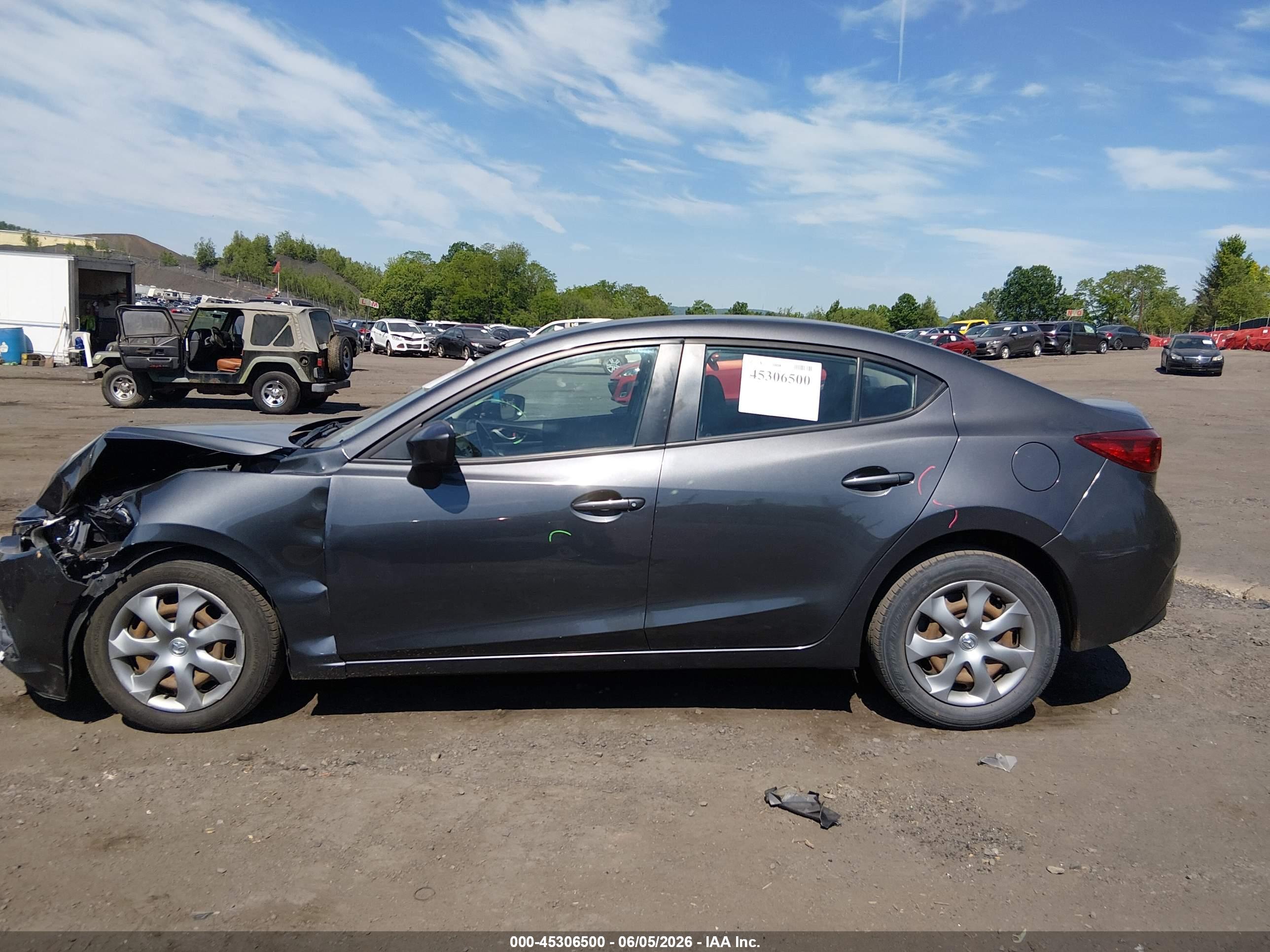 2016 MAZDA MAZDA3 I SPORT