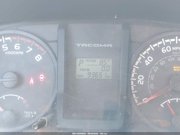 2017 TOYOTA TACOMA SR
