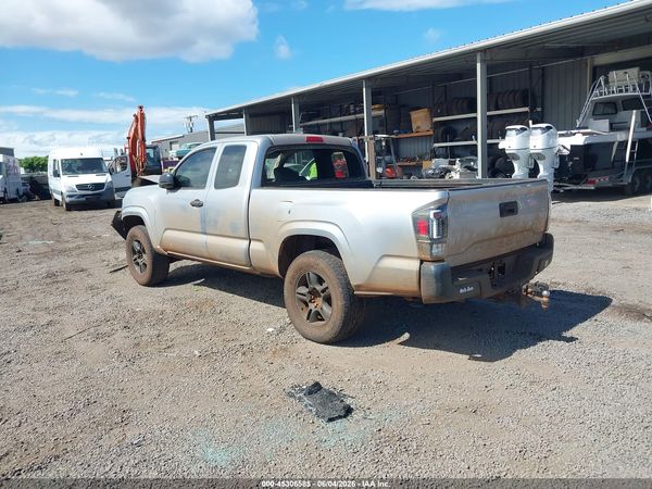 2017 TOYOTA TACOMA SR