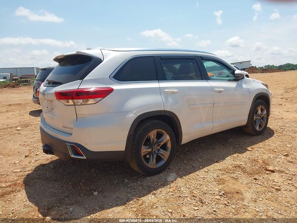 2018 TOYOTA HIGHLANDER LIMITED PLATINUM