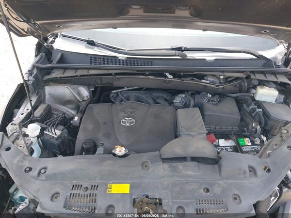 2018 TOYOTA HIGHLANDER LE PLUS