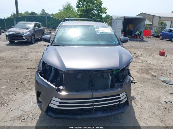 2018 TOYOTA HIGHLANDER LE PLUS