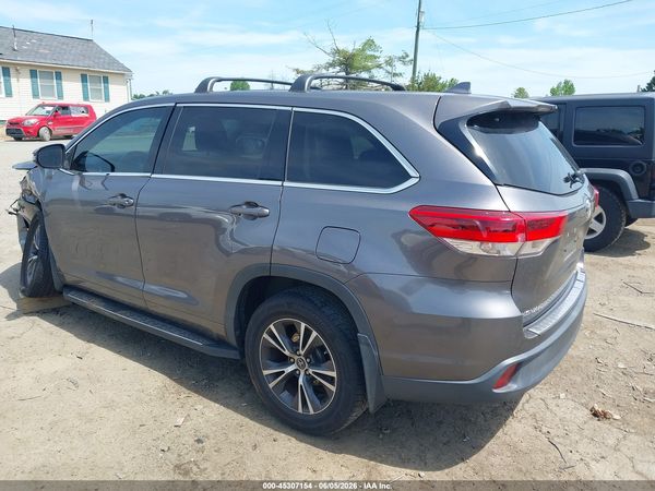 2018 TOYOTA HIGHLANDER LE PLUS