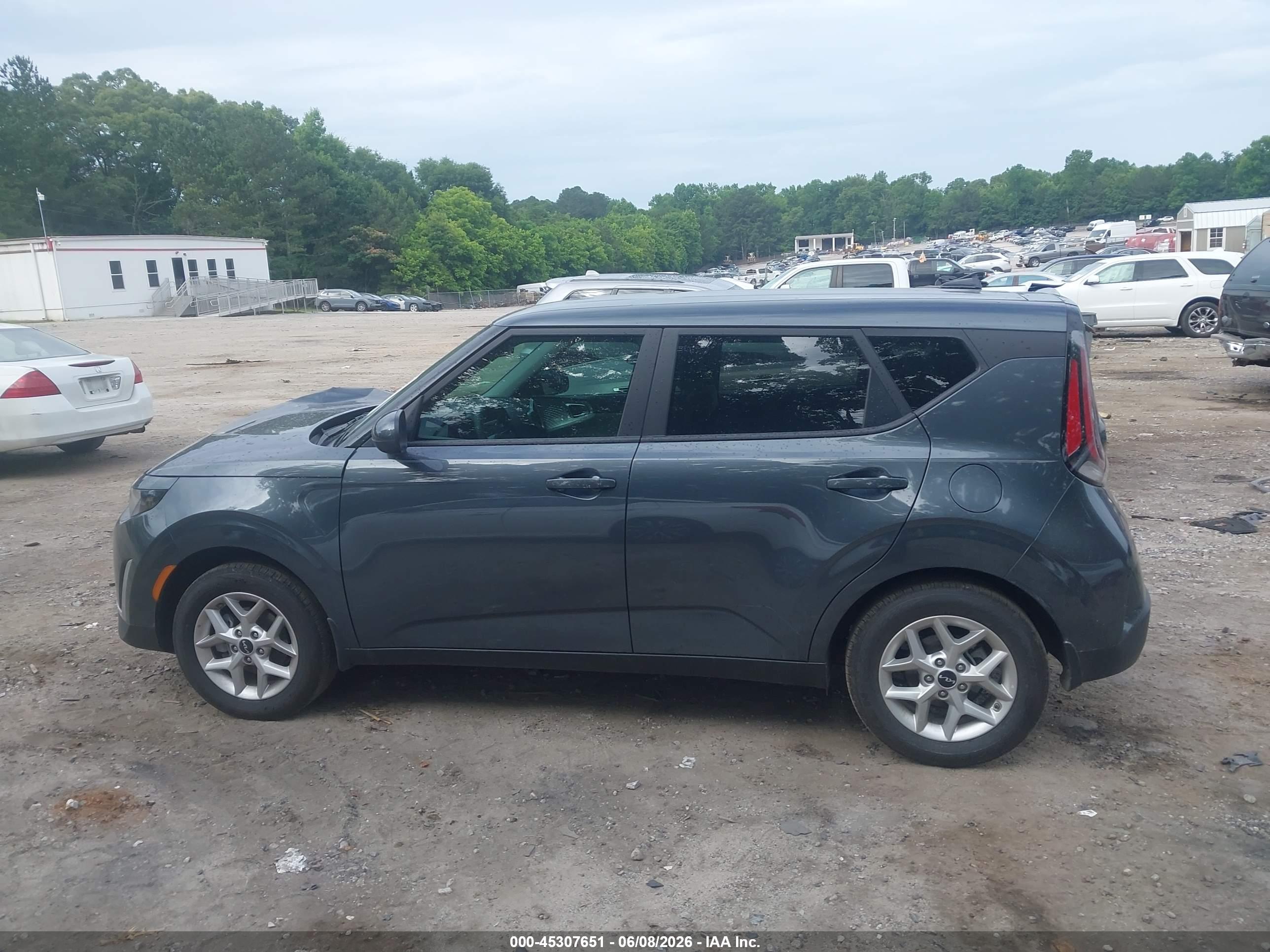 2025 KIA SOUL LX
