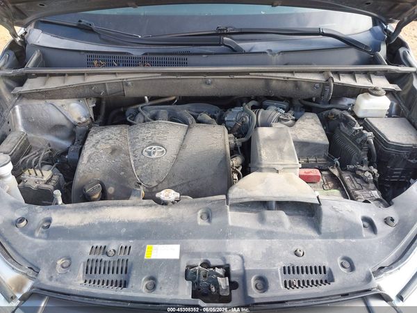 2019 TOYOTA HIGHLANDER XLE