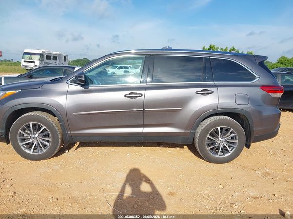 2019 TOYOTA HIGHLANDER XLE