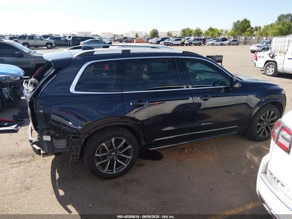 2017 VOLVO XC90 T6 MOMENTUM